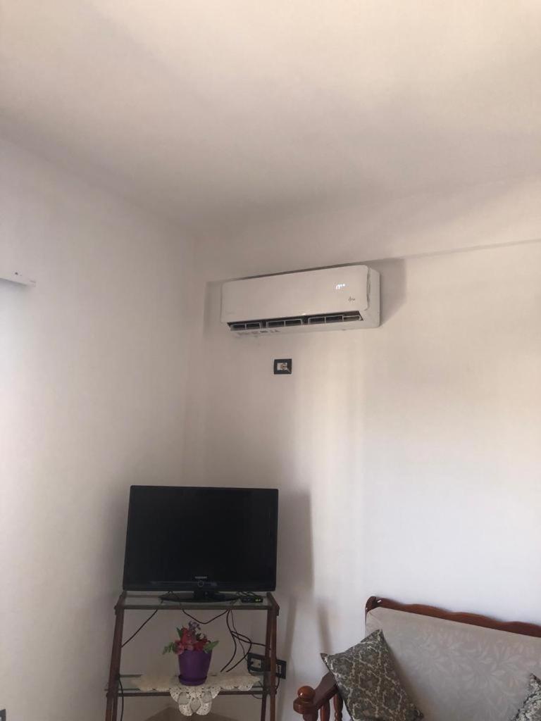 Casa Intera La Paghi Come Una Camera The Home With The Price Of A Room Durrës Exteriör bild