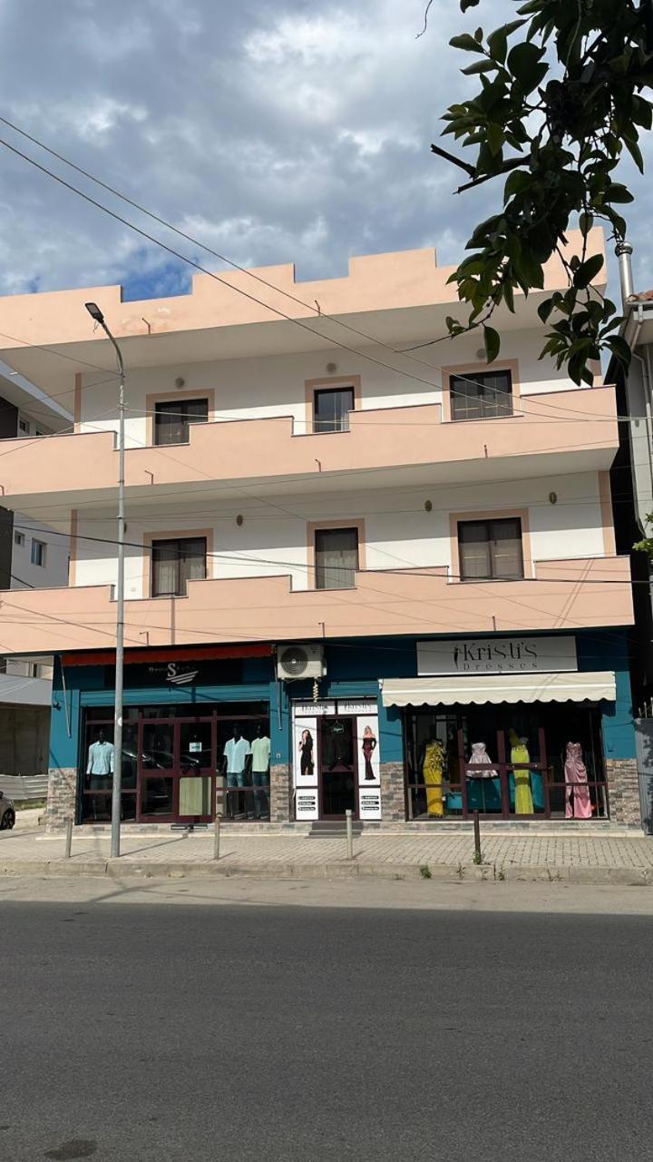 Casa Intera La Paghi Come Una Camera The Home With The Price Of A Room Durrës Exteriör bild
